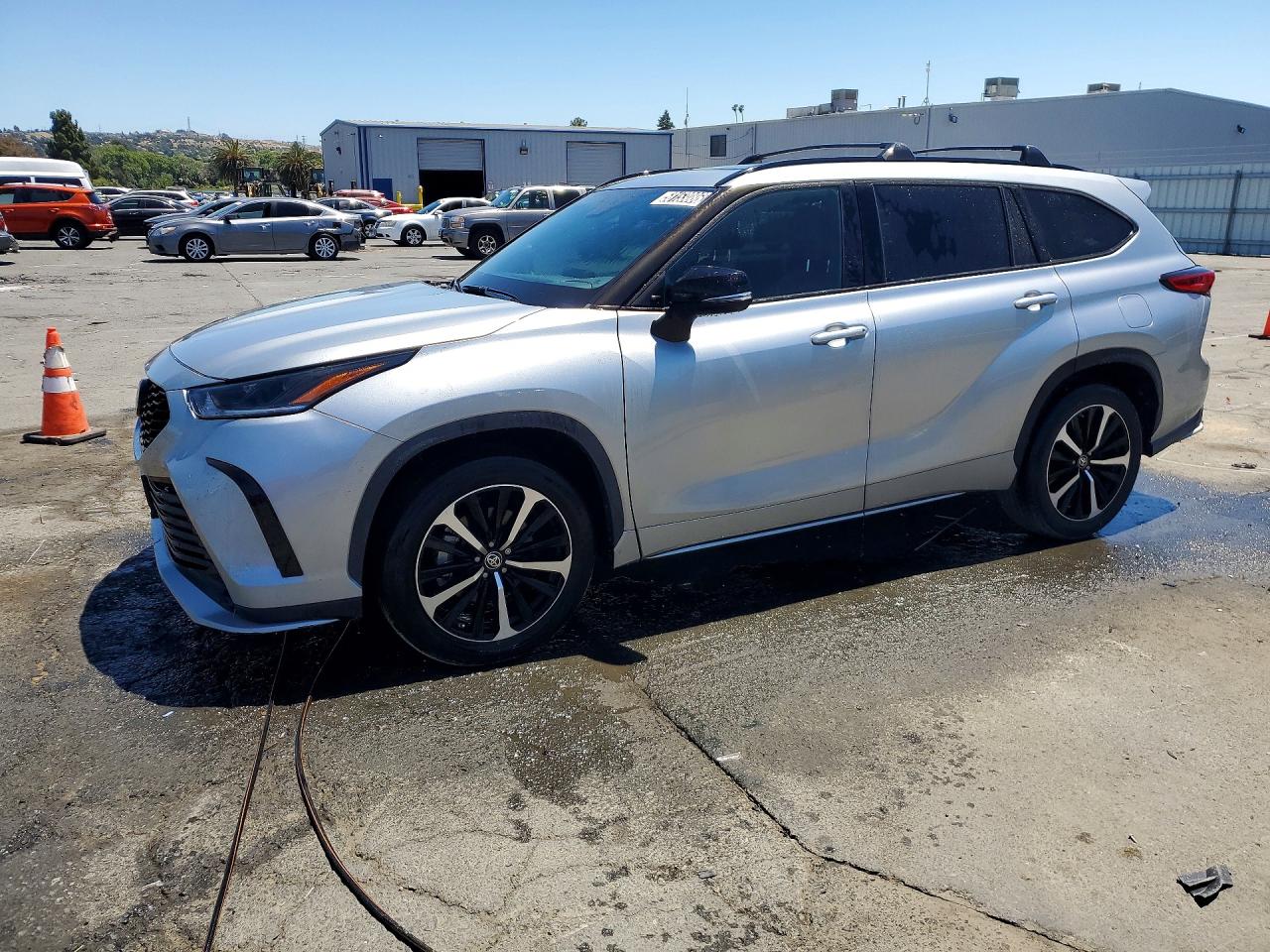 5TDJZRBH2NS223033 · 2022 TOYOTA HIGHLANDER