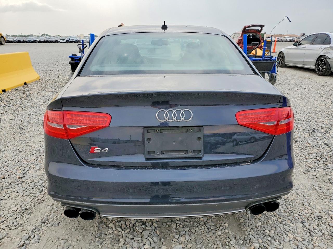 WAUKGAFL9DA101174 · 2013 AUDI S4 · 6/12