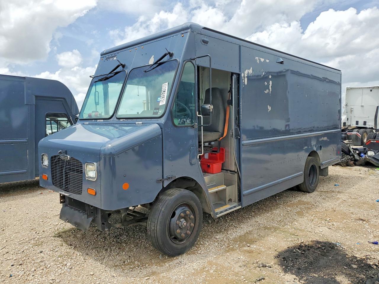4UZAC2GA7MCMM9648 · 2021 FREIGHTLINER MT45 CHASSIS