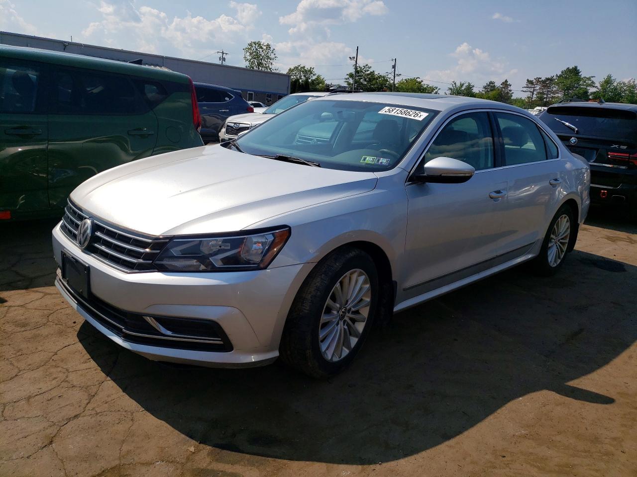 2016 VOLKSWAGEN PASSAT