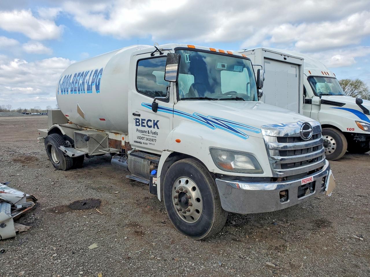 5PVNV8JP3J4S50540 · 2018 HINO HINO 338