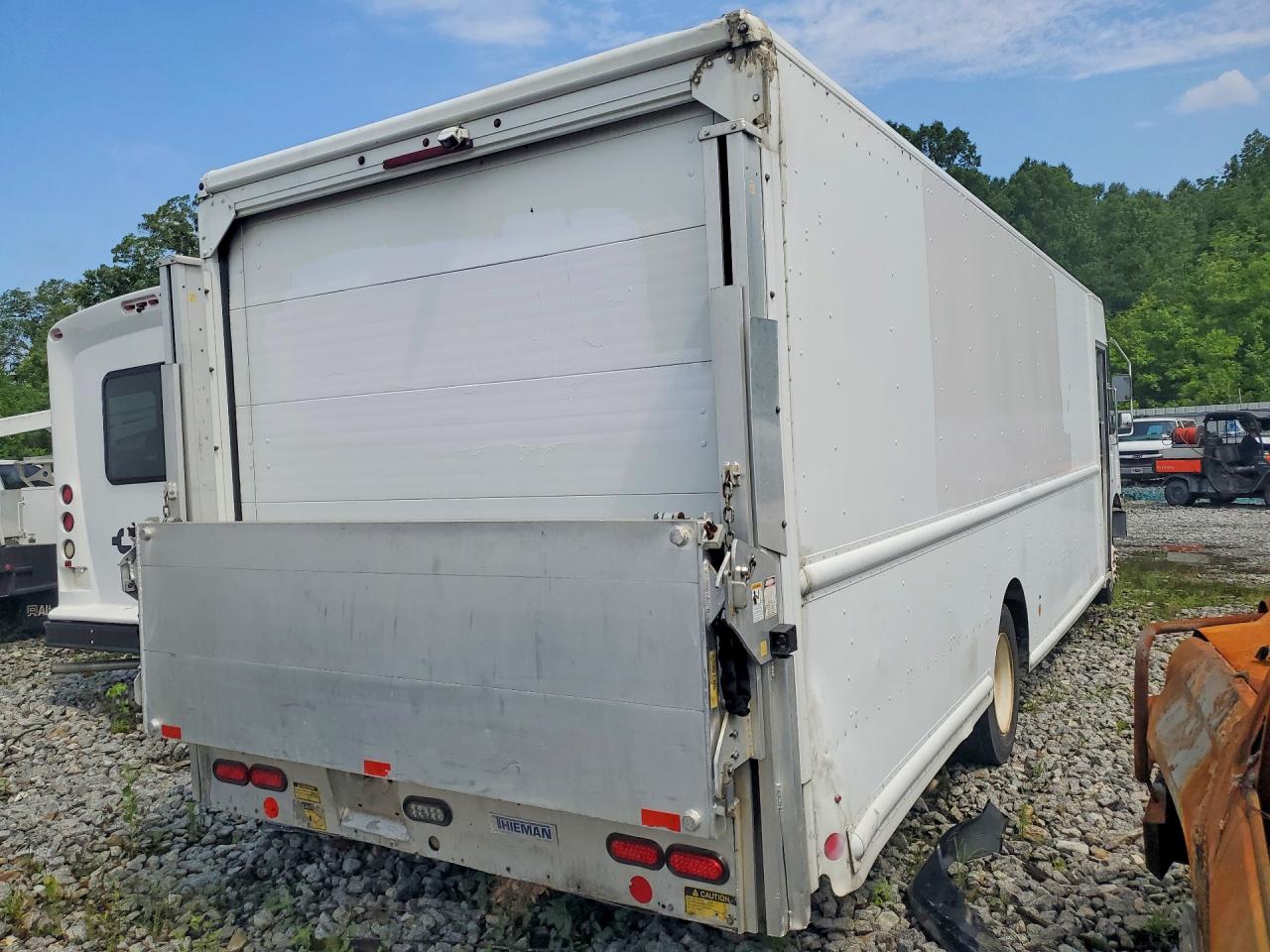 4UZAC3DV6ECFL0612 · 2014 FREIGHTLINER CHASSIS · 3/12