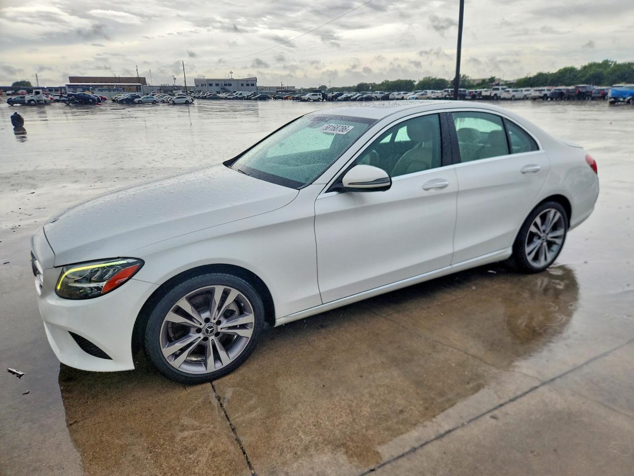 55SWF8DB8KU293989 · 2019 MERCEDES-BENZ C