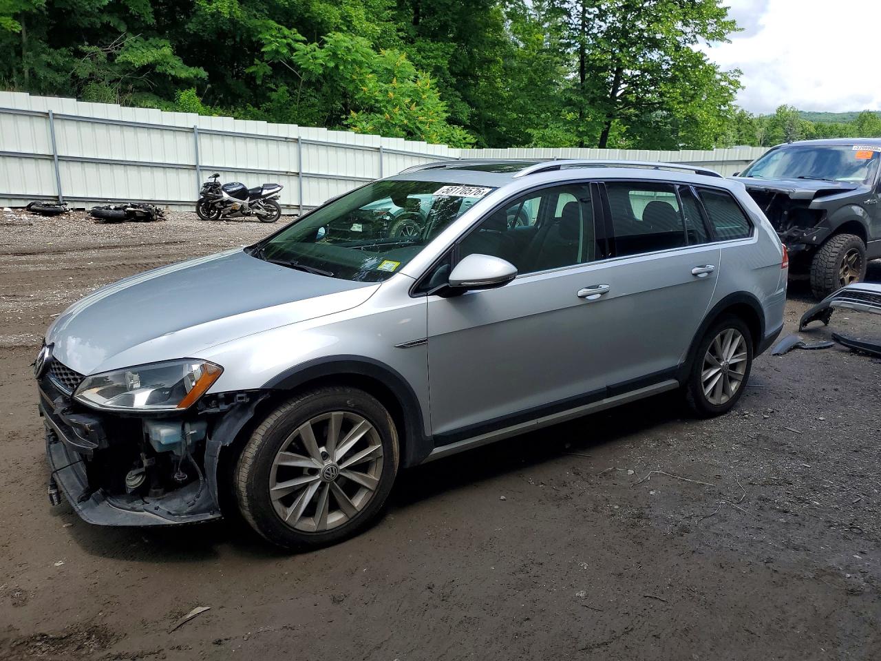 3VWH17AU6HM507498 · 2017 VOLKSWAGEN GOLF