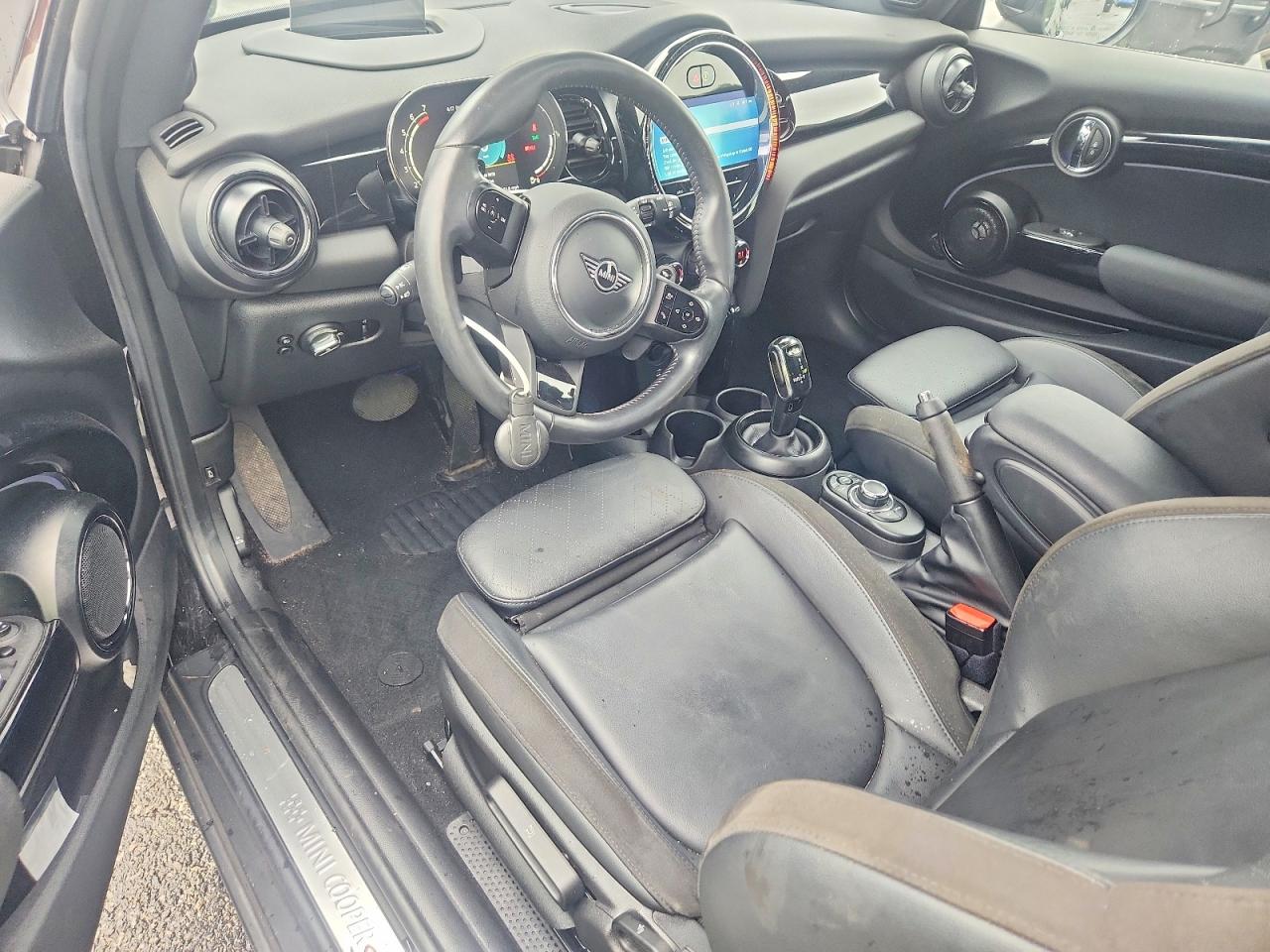 WMW53DH00N2R99995 · 2022 MINI COOPER · 8/12