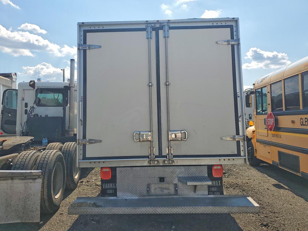 1GB0GRFP4M1171892 · 2021 CHEVROLET EXPRESS G3500 · 6/13