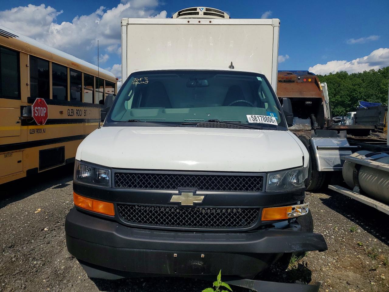 1GB0GRFP4M1171892 · 2021 CHEVROLET EXPRESS G3500 · 5/13