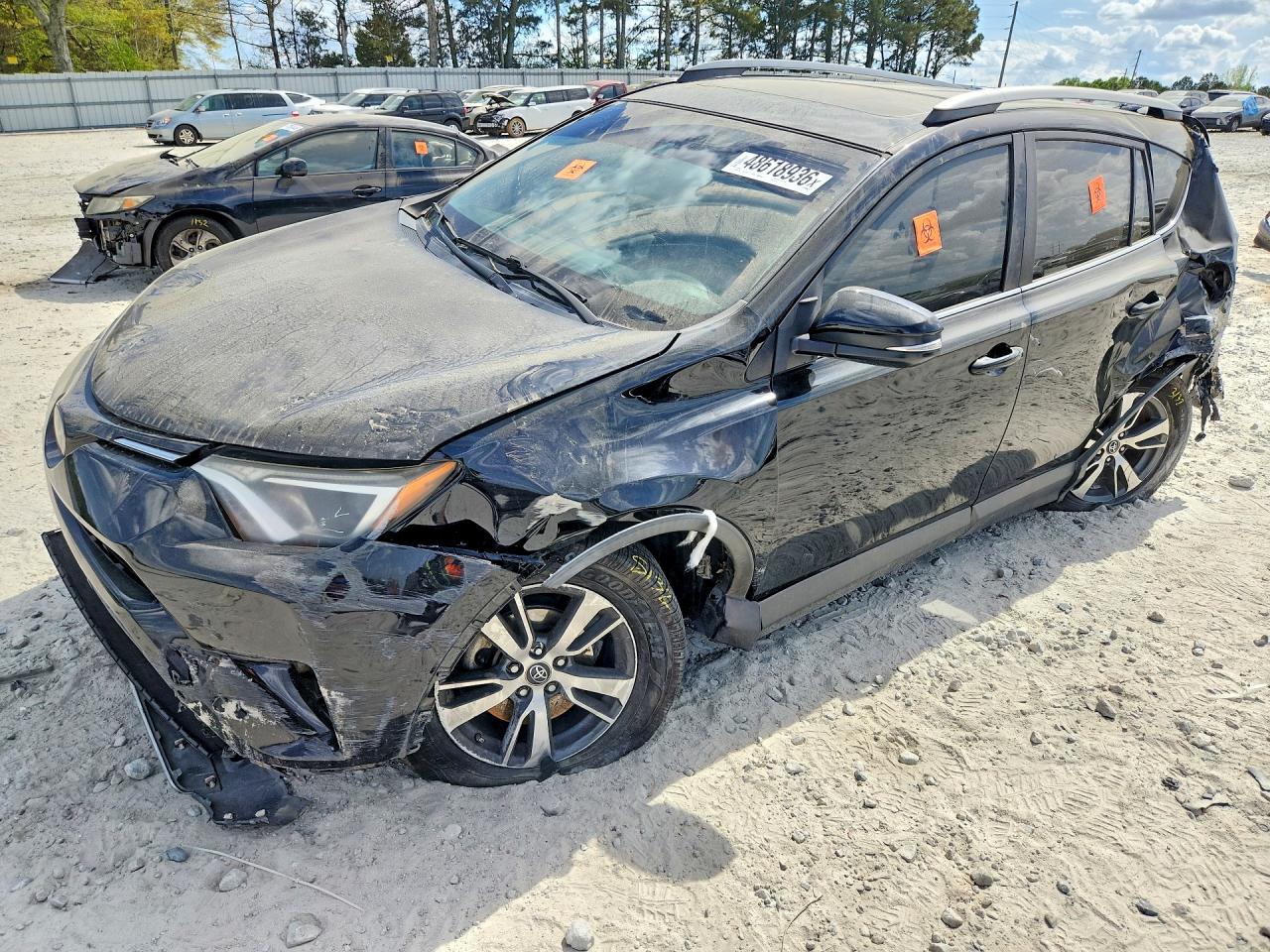 2T3WFREV7JW421311 · 2018 TOYOTA RAV4