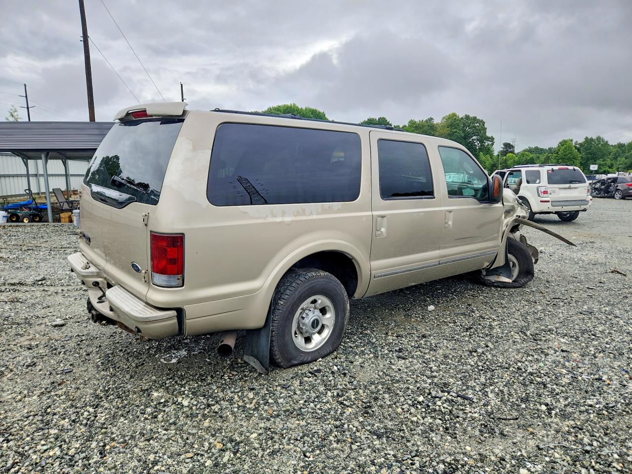 1FMSU43P94EB98014 · 2004 FORD EXCURSION · 3/13