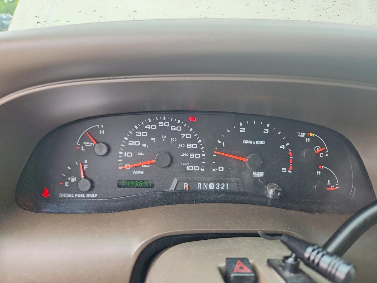 1FMSU43P94EB98014 · 2004 FORD EXCURSION · 9/13