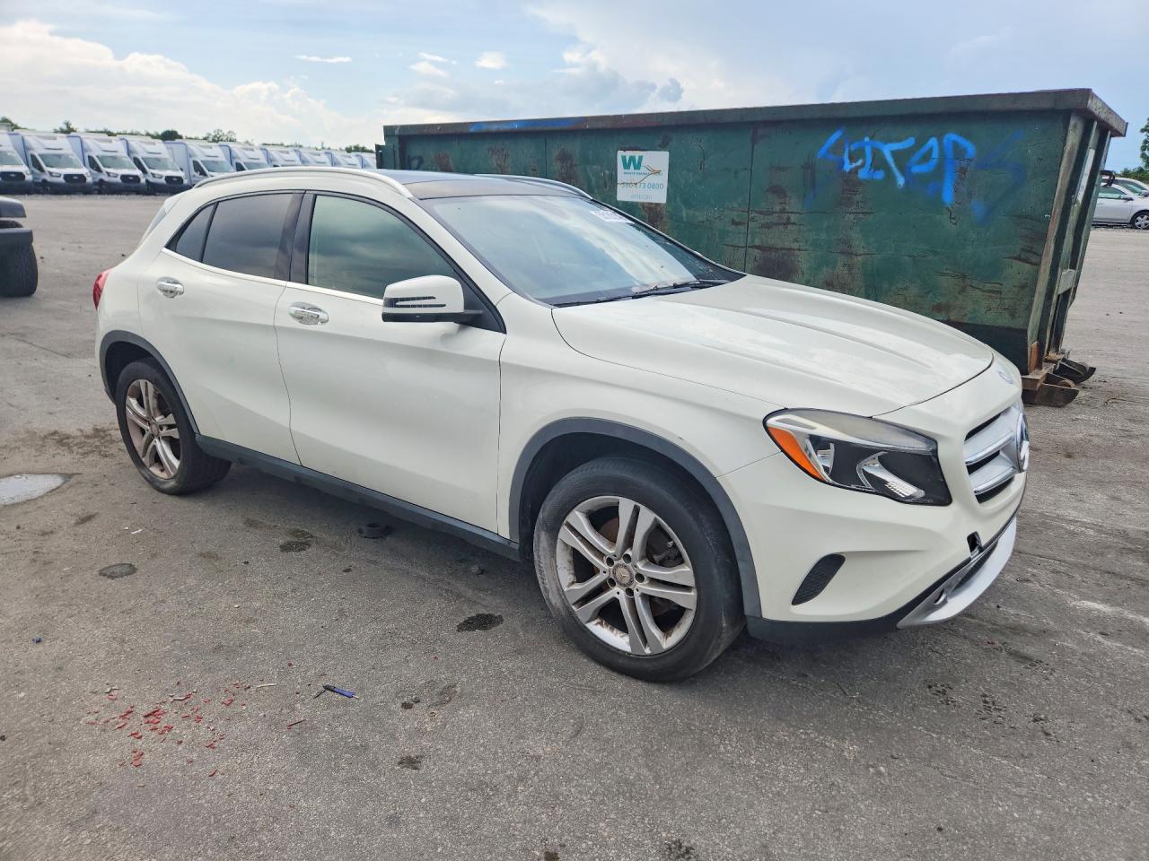 WDCTG4GB6GJ201701 · 2016 MERCEDES-BENZ GLA · 4/14