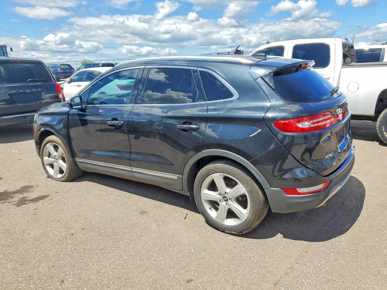 5LMCJ1A97FUJ18912 · 2015 LINCOLN MKC · 2/13