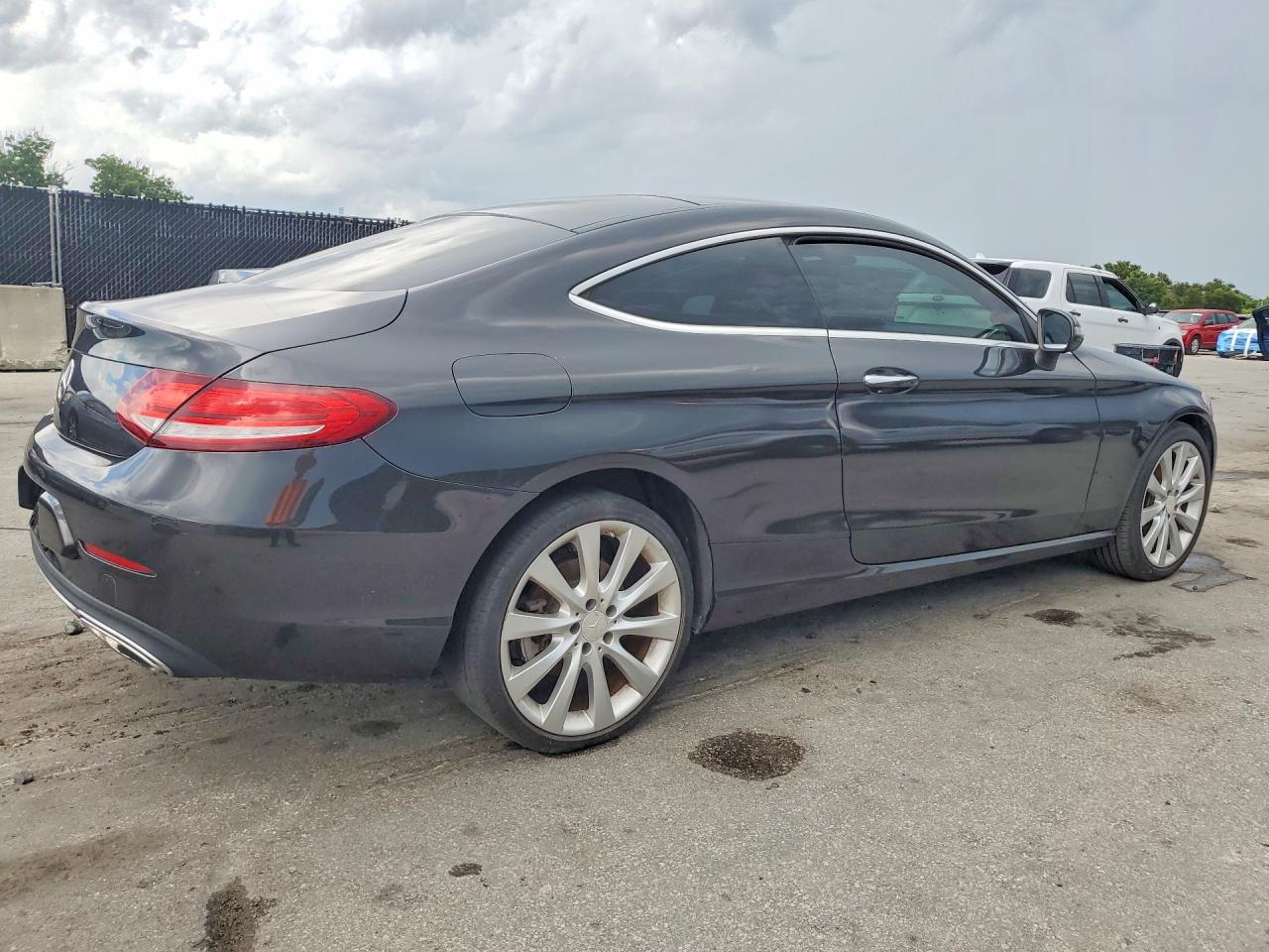 WDDWJ8DB9LF954092 · 2020 MERCEDES-BENZ C · 3/12