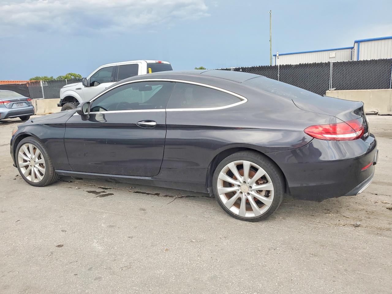 WDDWJ8DB9LF954092 · 2020 MERCEDES-BENZ C · 2/12