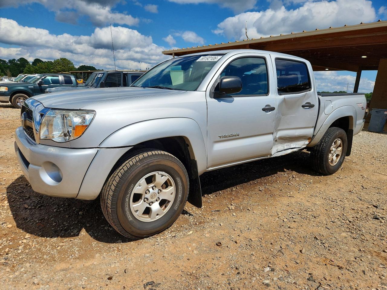 3TMLU4EN5BM057646 · 2011 TOYOTA TACOMA