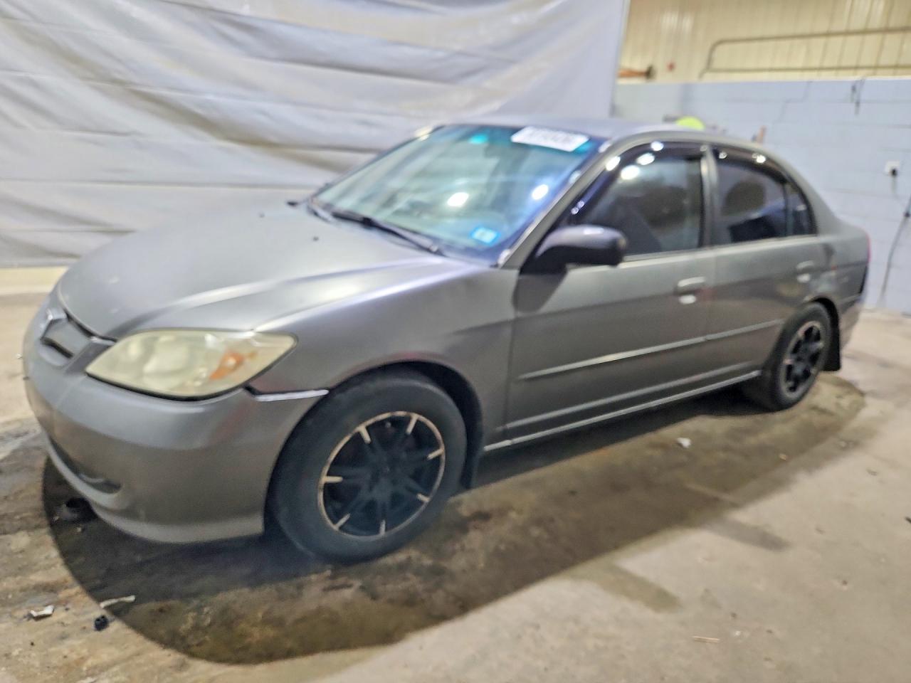 2HGES16544H612584 · 2004 HONDA CIVIC