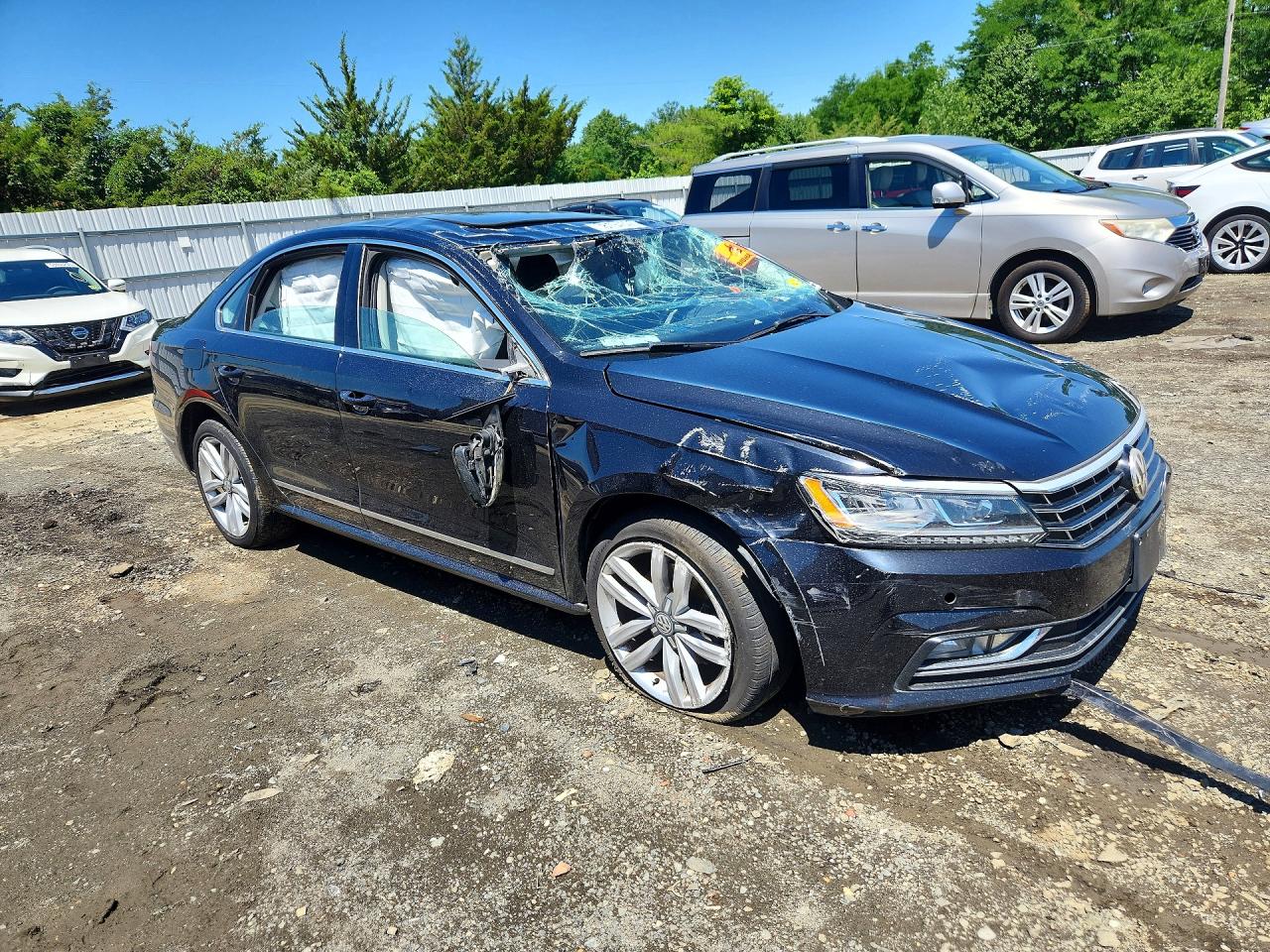 1VWGT7A39HC012937 · 2017 VOLKSWAGEN PASSAT · 4/12