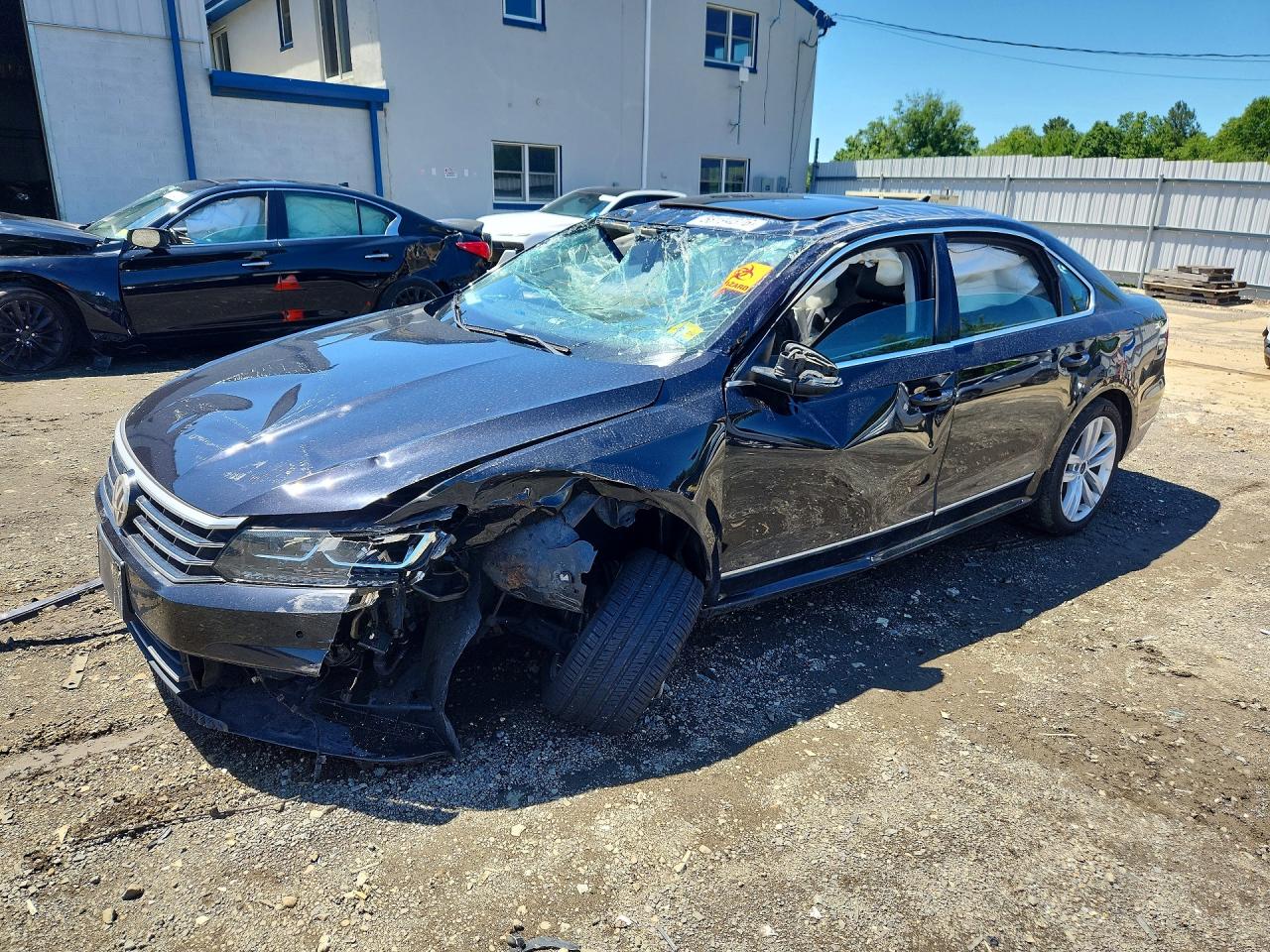 1VWGT7A39HC012937 · 2017 VOLKSWAGEN PASSAT