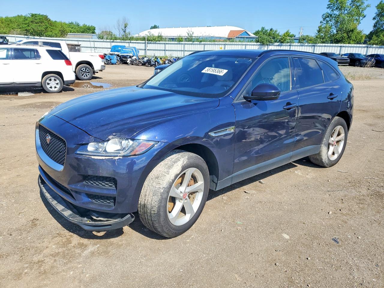 SADCJ2BV1HA494121 · 2017 JAGUAR F-PACE