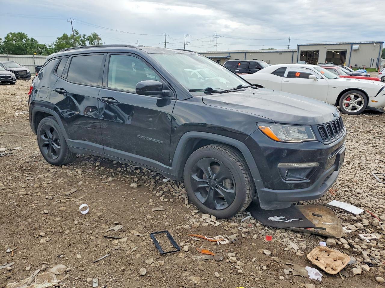 3C4NJCBB6MT585632 · 2021 JEEP COMPASS · 4/13
