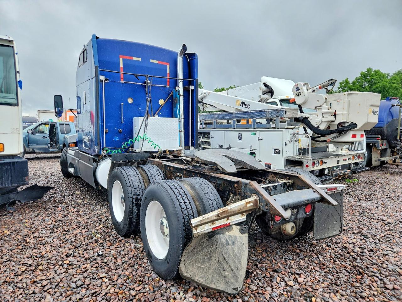 1XKADR9X1SJ655279 · 1995 KENWORTH CONSTRUCTION · 2/9