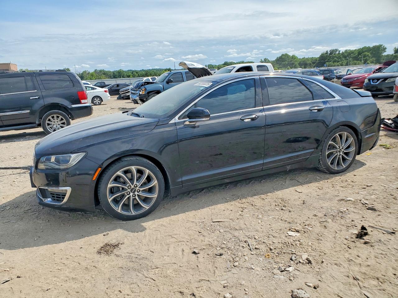 3LN6L5FC2HR622431 · 2017 LINCOLN MKZ