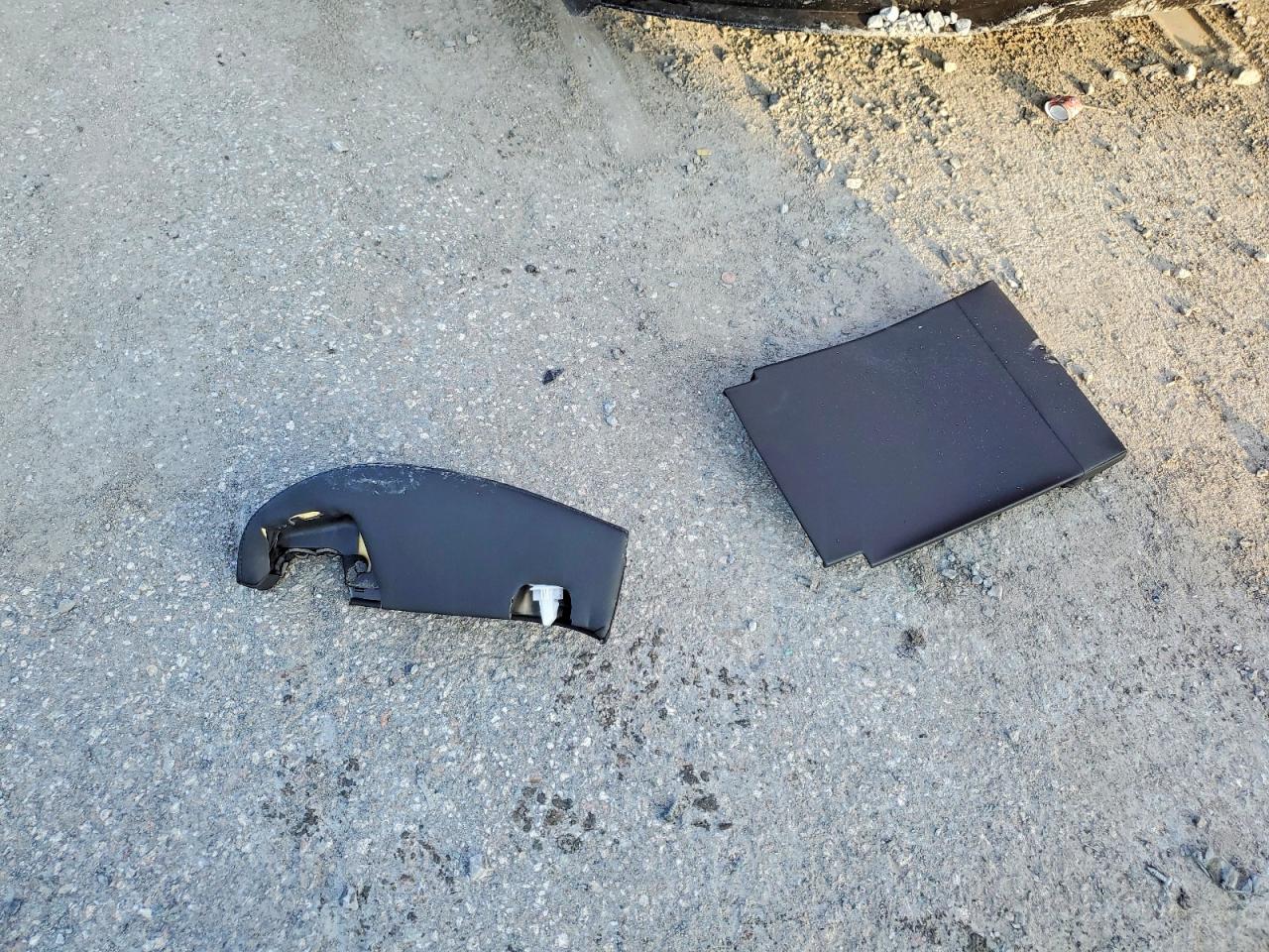 5YJSA1E60MF434693 · 2021 TESLA MODEL S · 8/9