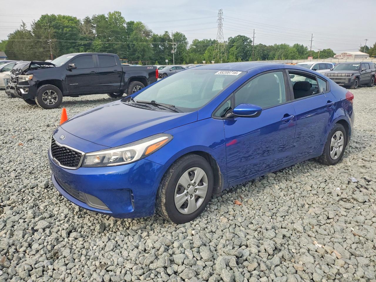 3KPFK4A70HE033607 · 2017 KIA FORTE