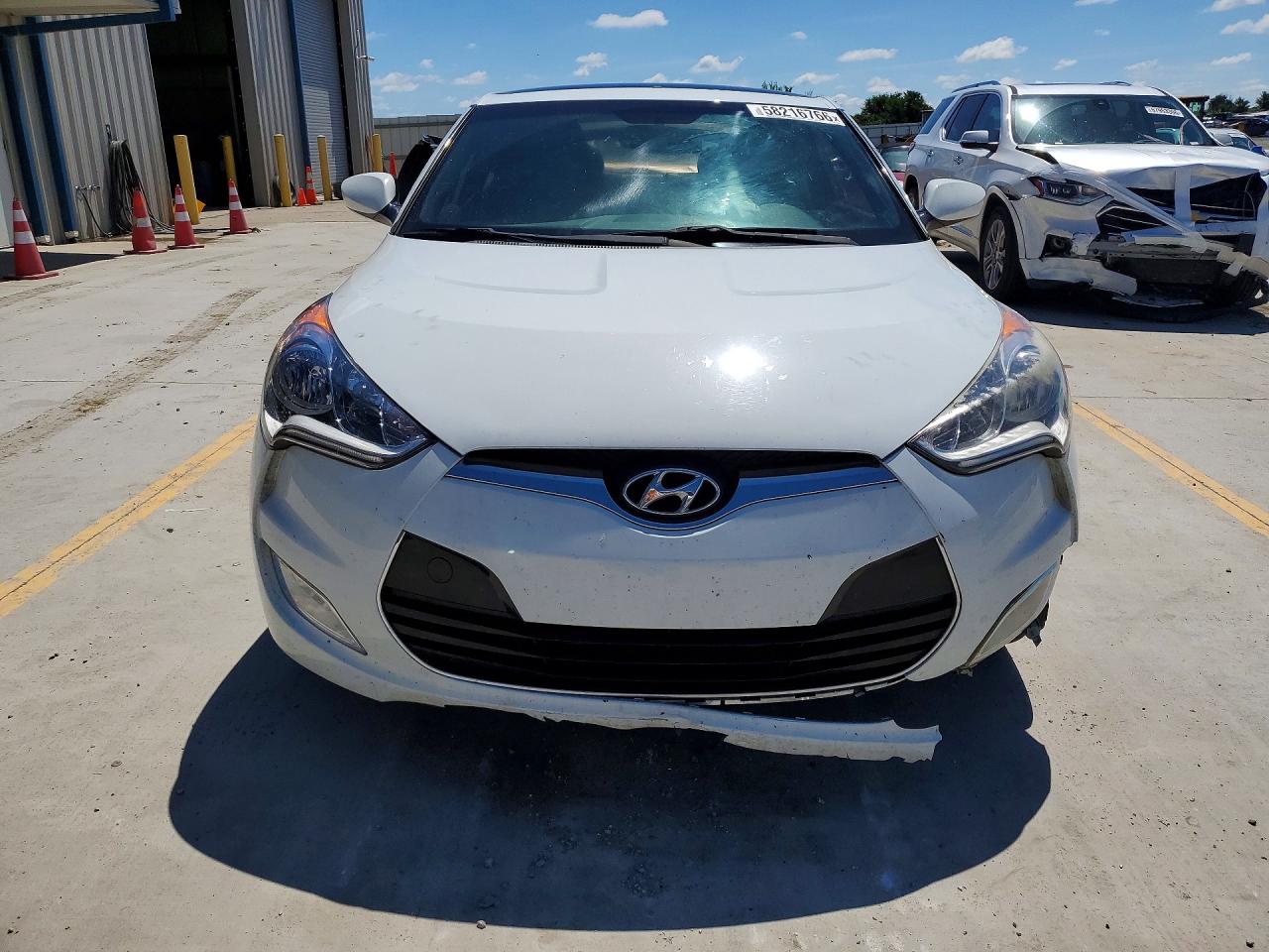 KMHTC6AD2GU300307 · 2016 HYUNDAI VELOSTER · 5/12