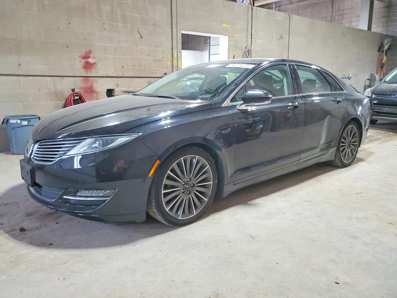 3LN6L2JK7GR617205 · 2016 LINCOLN MKZ