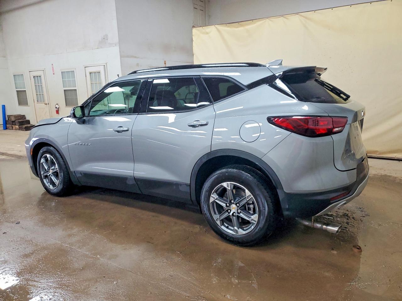 3GNKBJRS6SS162974 · 2025 CHEVROLET BLAZER · 2/13
