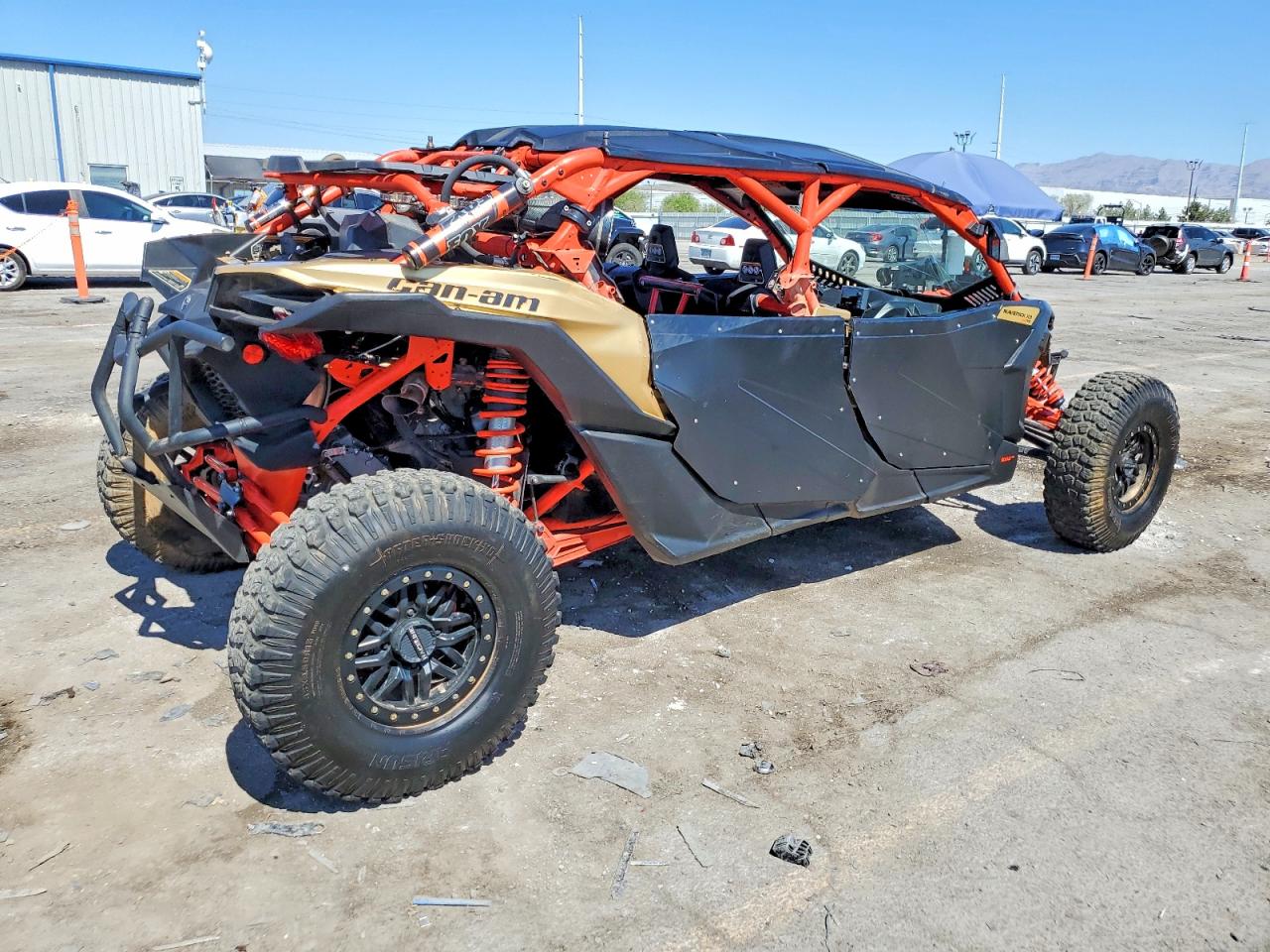 3JBVNAW4XJK002536 · 2018 CAN-AM MAVERICK X3 · 4/10