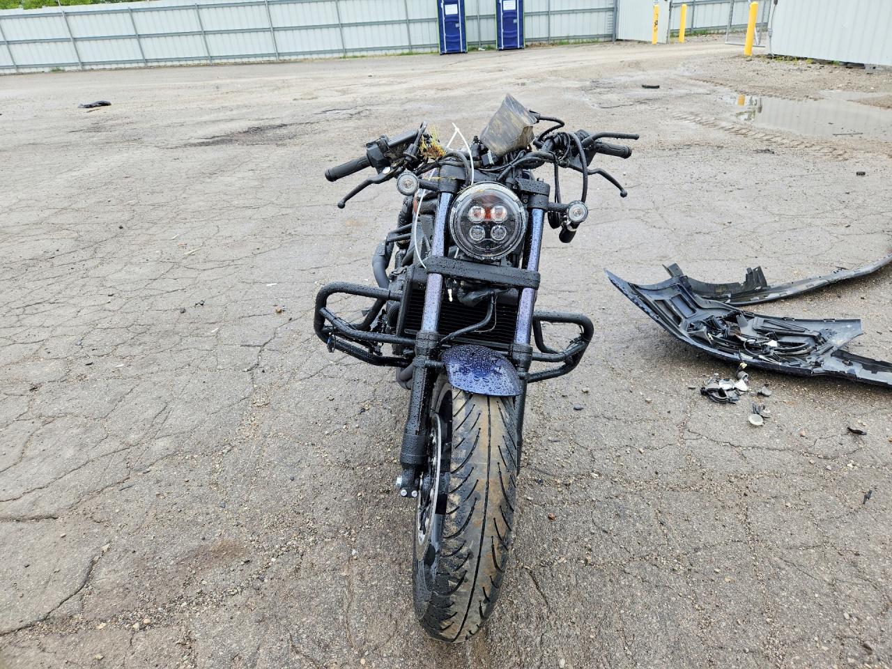 JH2SC8710SK001077 · 2025 HONDA CMX1100 · 2/9