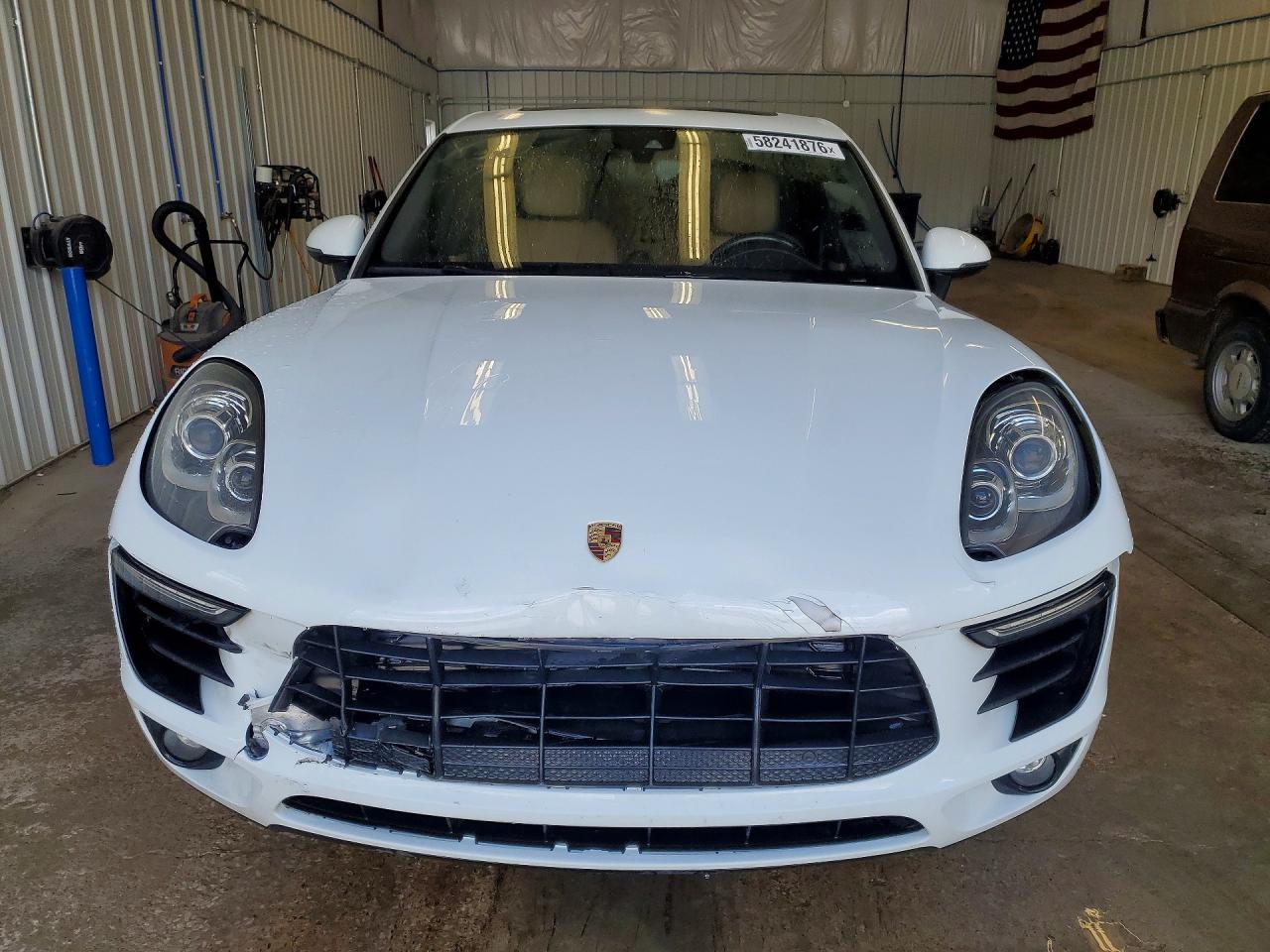 WP1AB2A57HLB13179 · 2017 PORSCHE MACAN · 5/13