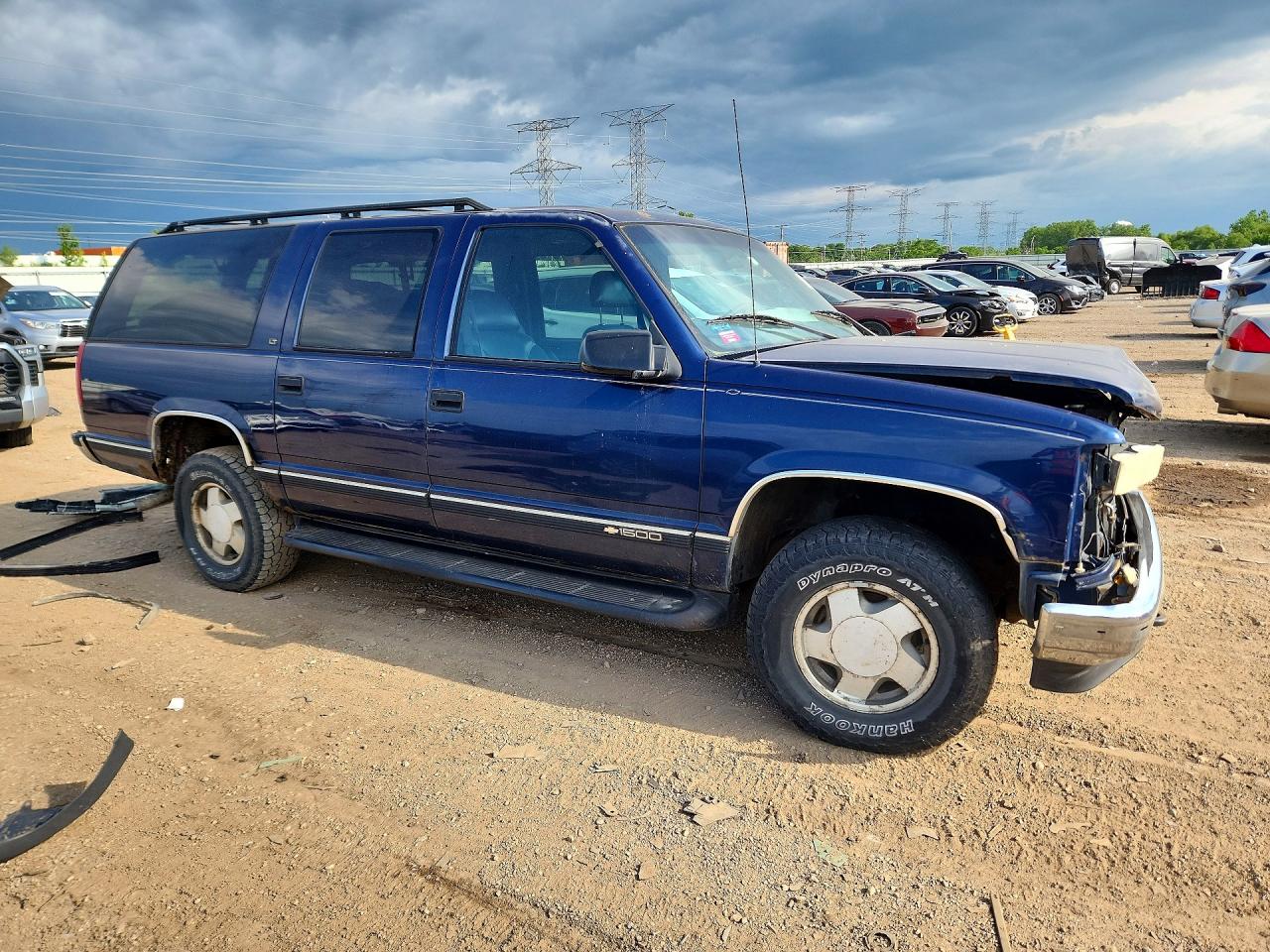 1GNFK16R4XJ459334 · 1999 CHEVROLET SUBURBAN · 4/12