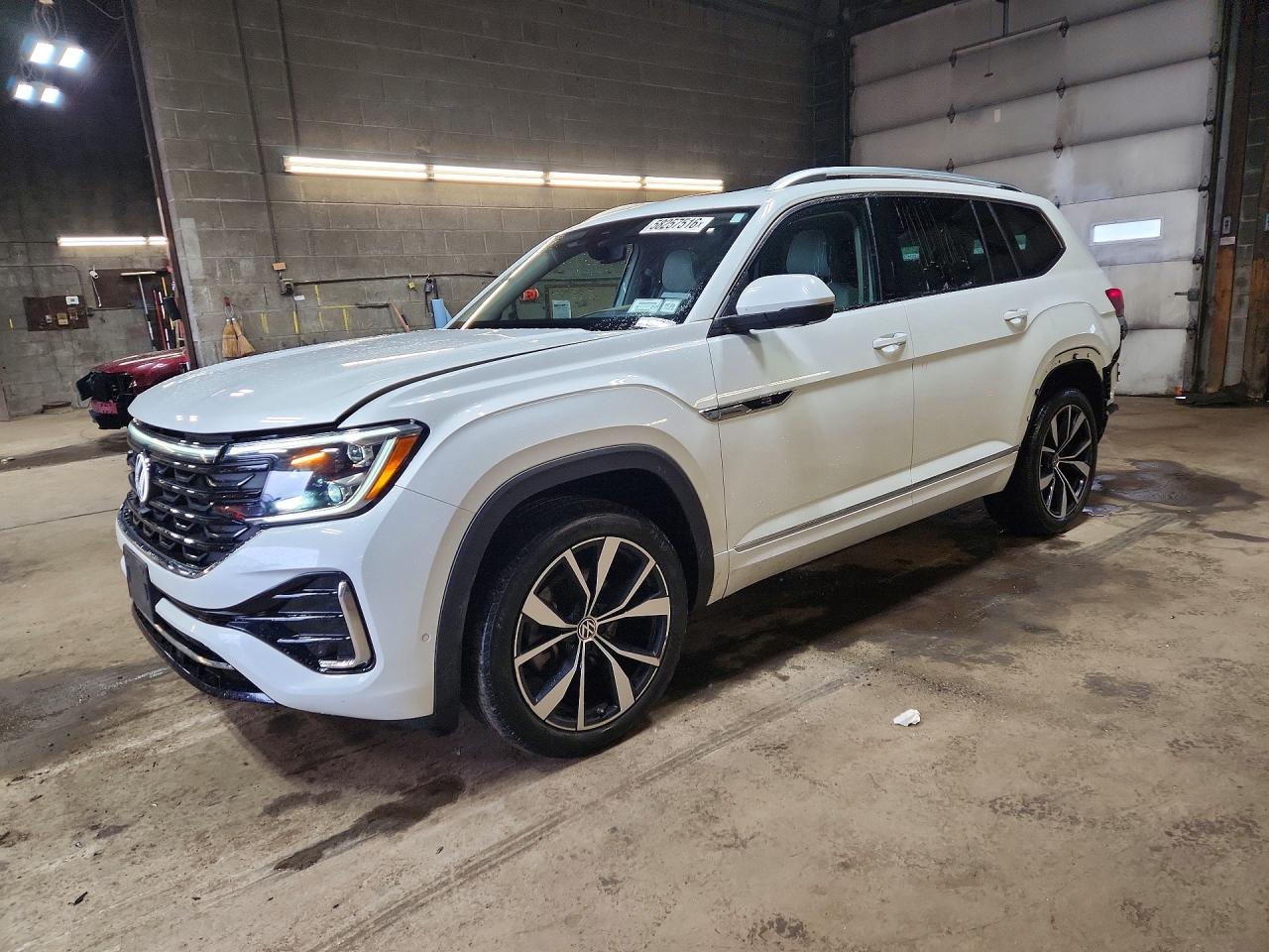 1V2FR2CA5RC586205 · 2024 VOLKSWAGEN ATLAS