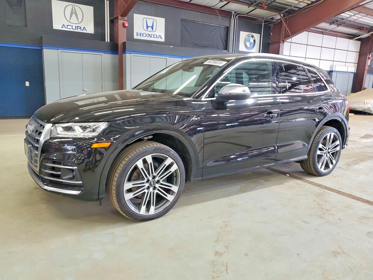 WA1C4AFY0J2042303 · 2018 AUDI SQ5