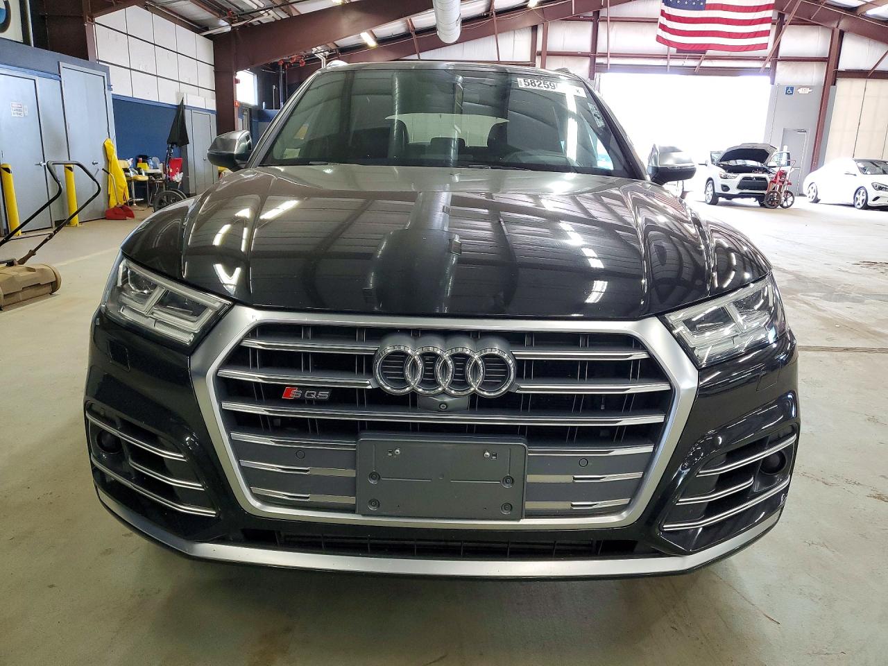 WA1C4AFY0J2042303 · 2018 AUDI SQ5 · 5/13