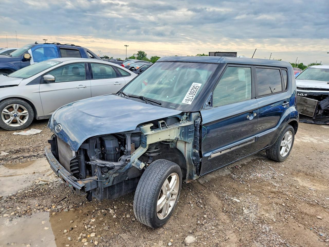 KNDJT2A28B7313637 · 2011 KIA SOUL