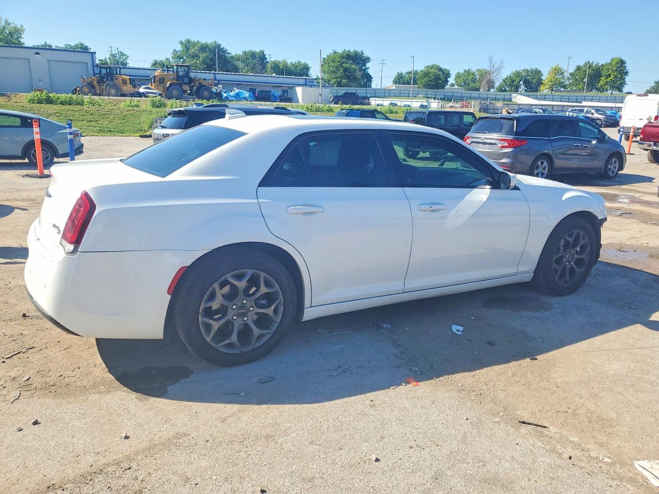 2C3CCAGG6JH165615 · 2018 CHRYSLER 300 · 3/12