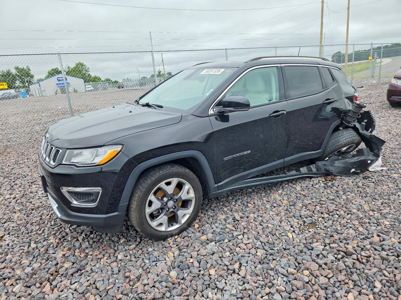 3C4NJDCBXHT641730 · 2017 JEEP COMPASS