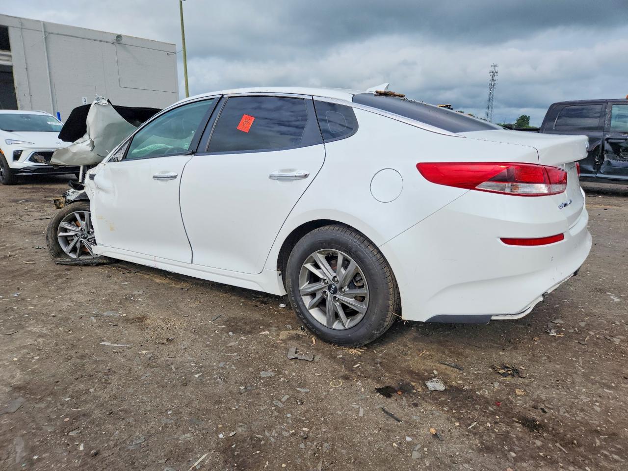 5XXGT4L38KG347743 · 2019 KIA OPTIMA · 2/12