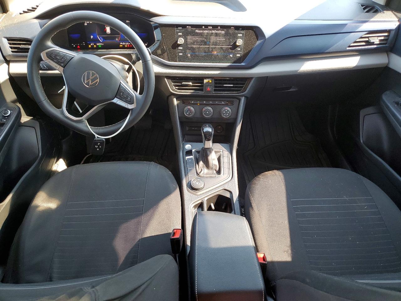 3VVWX7B2XNM098456 · 2022 VOLKSWAGEN TAOS · 8/14