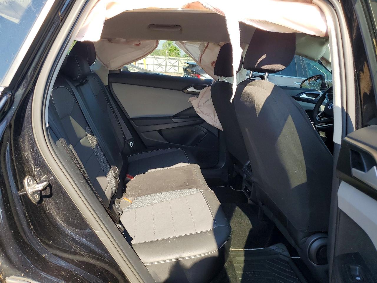 3VVWX7B2XNM098456 · 2022 VOLKSWAGEN TAOS · 11/14