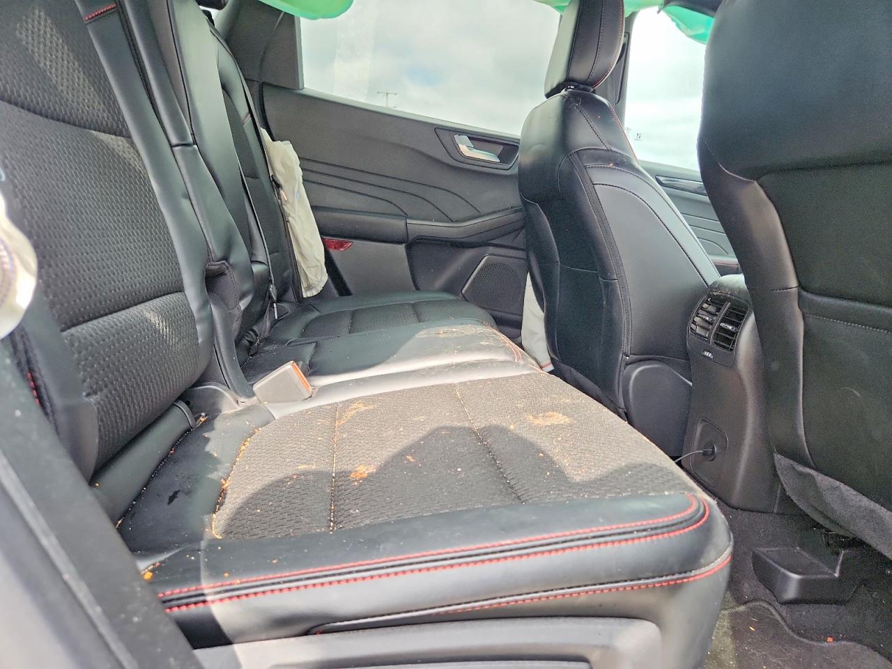 1FMCU9MN6RUB43175 · 2024 FORD ESCAPE · 11/13
