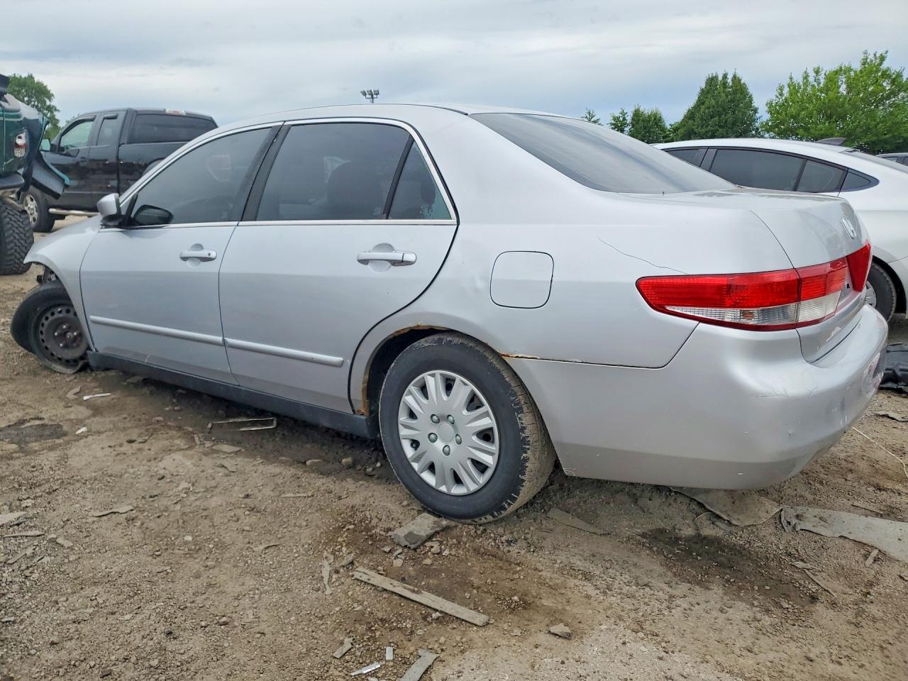 JHMCM56303C029841 · 2003 HONDA ACCORD · 2/12
