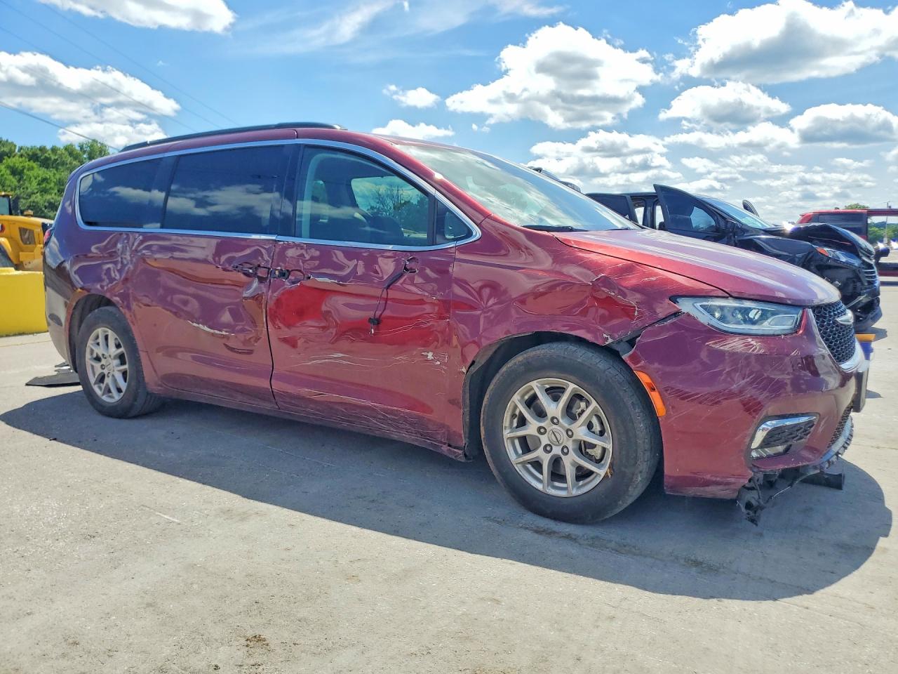 2C4RC1BG3NR154665 · 2022 CHRYSLER PACIFICA · 4/14