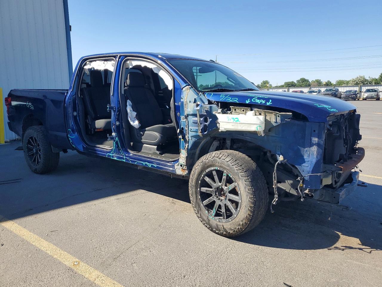 1N6BA1F45KN511440 · 2019 NISSAN TITAN XD · 4/13