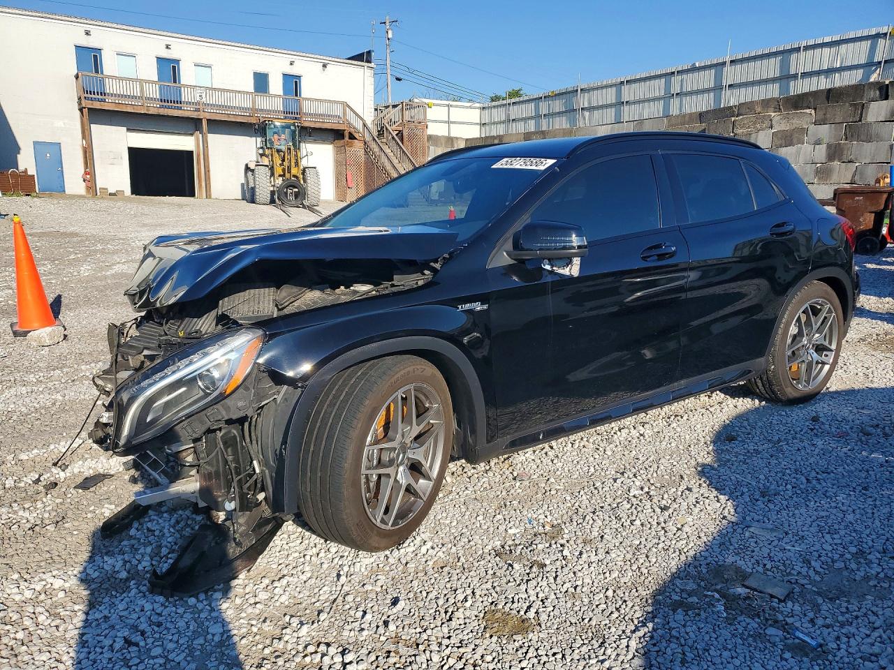 WDDTG5CB5FJ047665 · 2015 MERCEDES-BENZ GLA