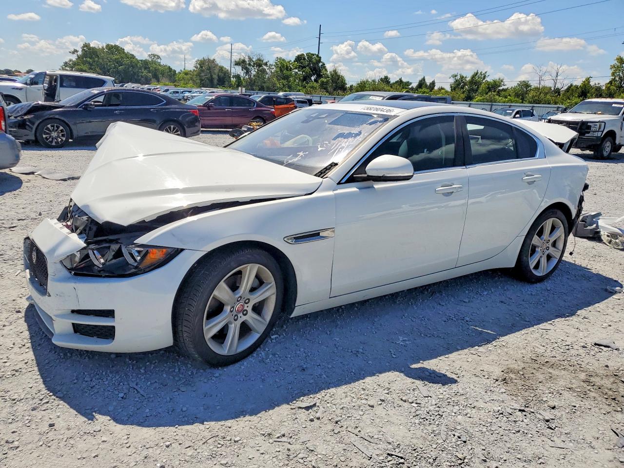 2019 JAGUAR XE